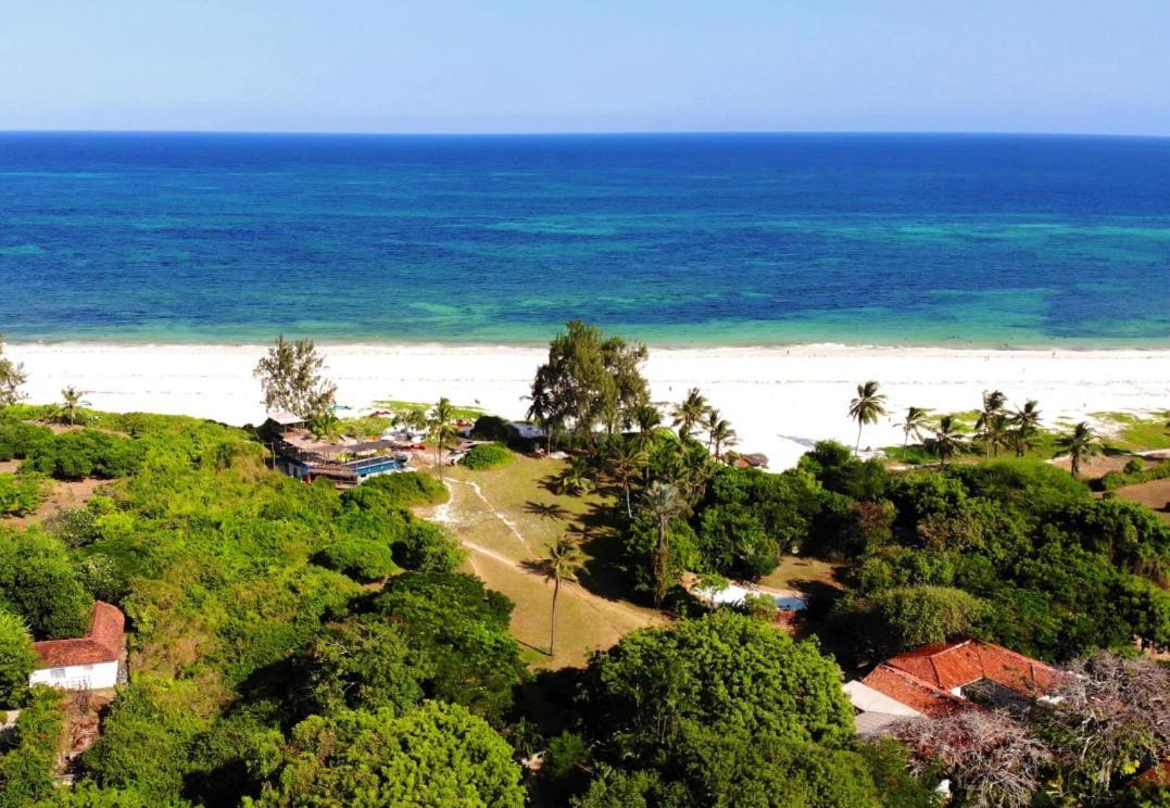 Salty'S Kitesurf Village Kilifi Exterior foto